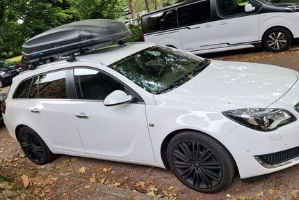 Opel Insignia 136.128 km 8.500 &euro; Oberhausen 46117