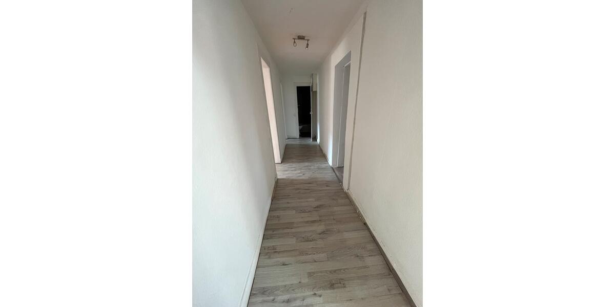 Dachgeschoßwohnung Hagen Hagen-Mitte - 3.5 Zimmer, 85 m&sup2;, 790&euro; | Angebot:26021728