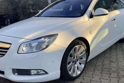 Opel Insignia 100.000 km 8.900 &euro; Essen 45356