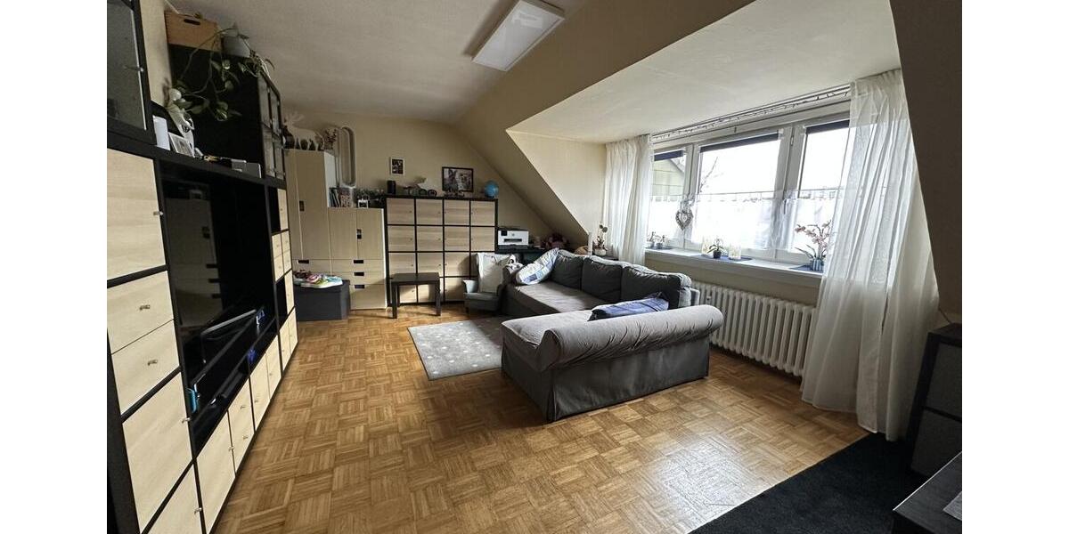 Dachgeschoßwohnung Essen Stadtbezirk VII - 3 Zimmer, 62 m&sup2;, 498&euro; | Angebot:25179792