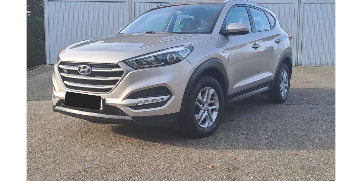 Hyundai TUCSON 185.000 km 10.990 &euro; Datteln 45711