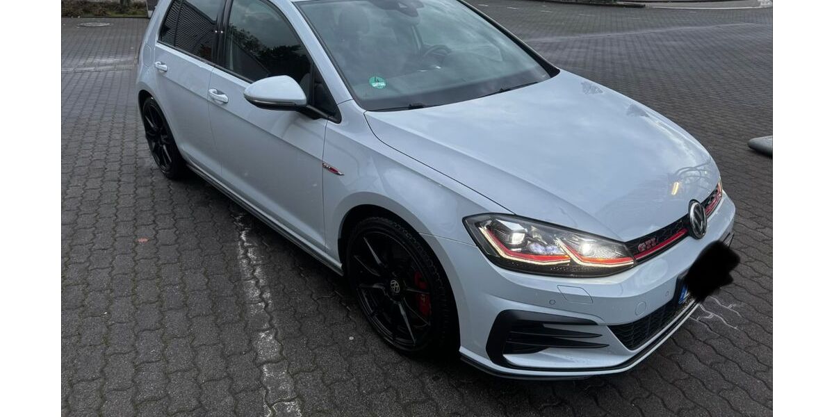 VW Golf 71.000 km 24.399 &euro; Recklinghausen 45665