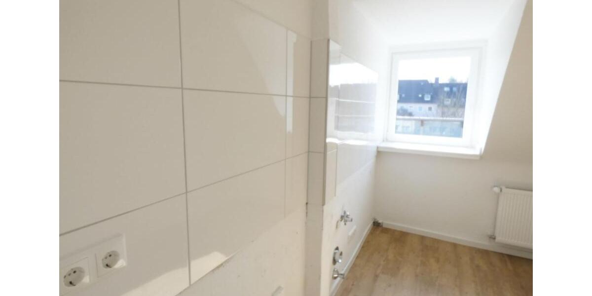 Dachgeschoßwohnung Essen Stadtbezirk III - 2 Zimmer, 42 m&sup2;, 488&euro; | Angebot:25942581