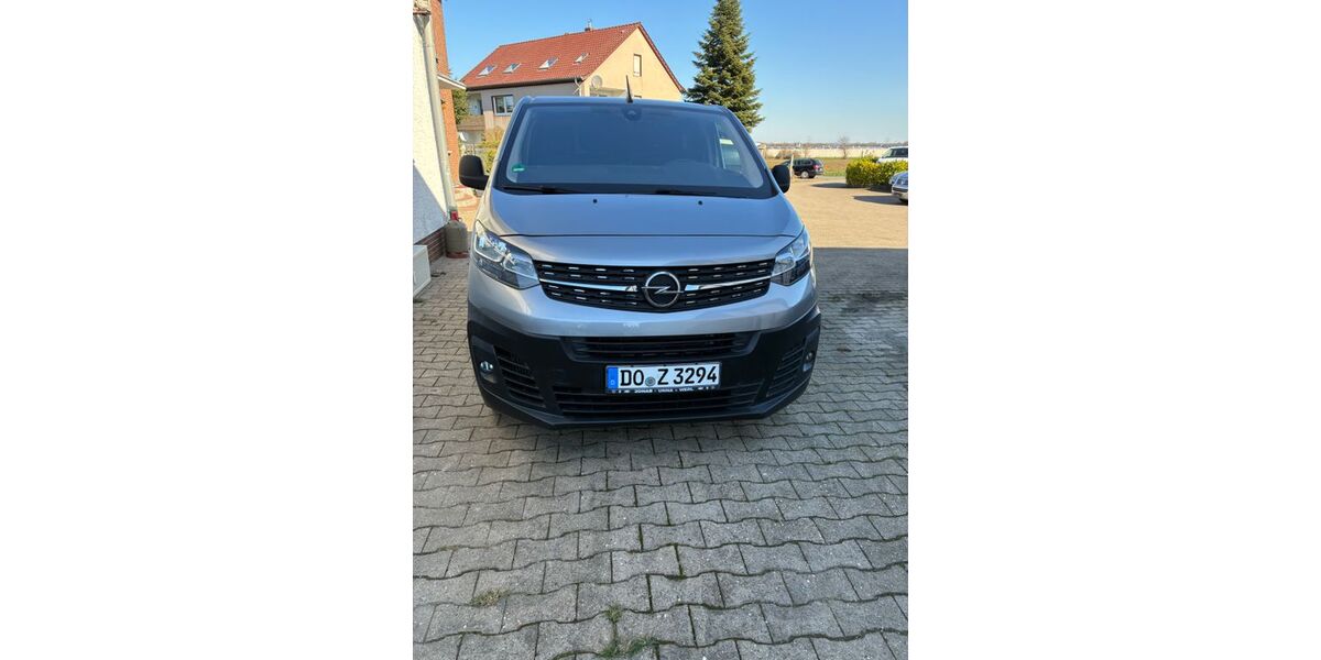 Opel Vivaro 18.500 km 14.999 &euro; dortmund 44319