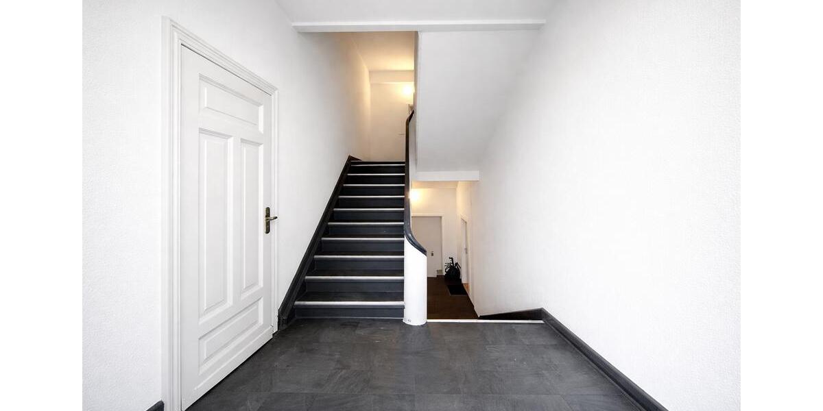 Etagenwohnung Gelsenkirchen Ückendorf - 2 Zimmer, 78 m&sup2;, 841&euro; | Angebot:25963750