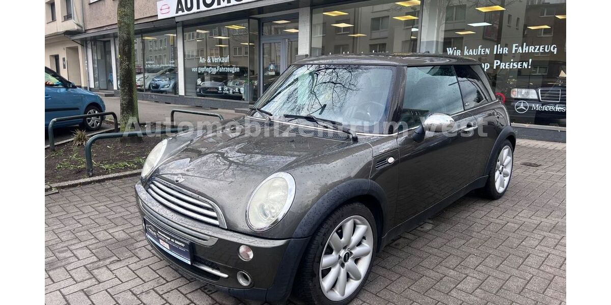 Mini ONE 163.000 km 2.690 &euro; Recklinghausen 45657