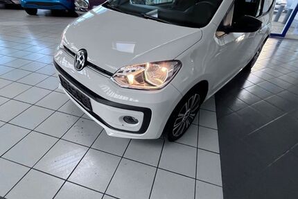 VW up! 23.900 km 12.200 &euro; Gelsenkirchen 45892