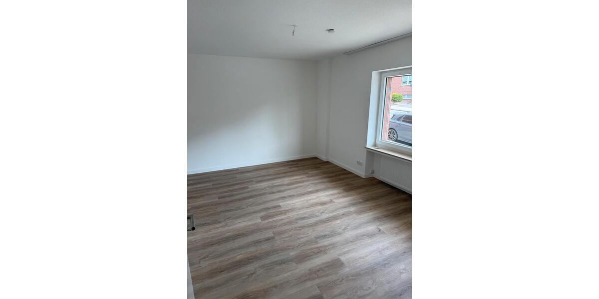 Erdgeschoßwohnung Bottrop Ebel - 5 Zimmer, 135 m&sup2;, 1.790&euro; | Angebot:25898932