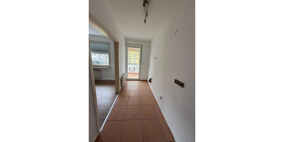 Etagenwohnung Essen Stadtbezirk III - 4 Zimmer, 93 m&sup2;, 1.020&euro; | Angebot:25923022