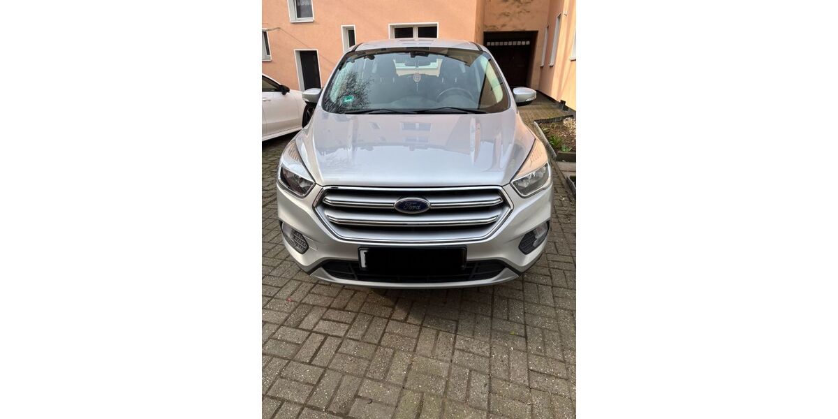 Ford Kuga 80.965 km 12.200 &euro; Gelsenkirchen 45881