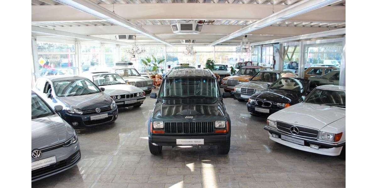 Jeep Cherokee 275.000 km 7.900 &euro; Essen 45356