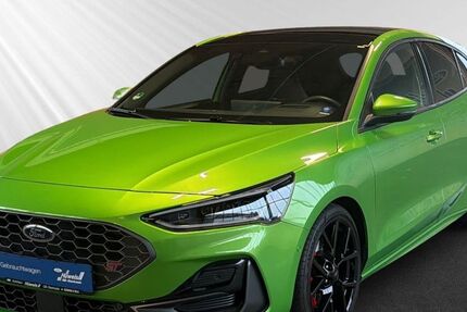 Ford Focus 12.530 km 34.990 &euro; Oberhausen - Sterkrade 46145