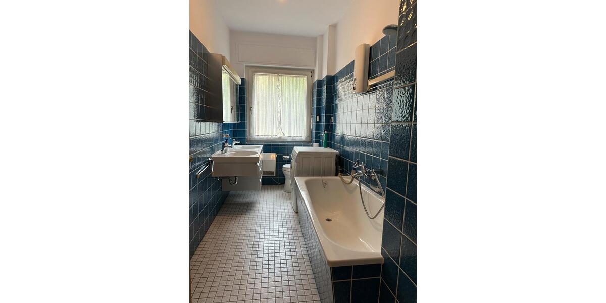 Hochparterre Essen Stadtbezirk II - 3 Zimmer, 94 m&sup2;, 1.100&euro; | Angebot:25841748