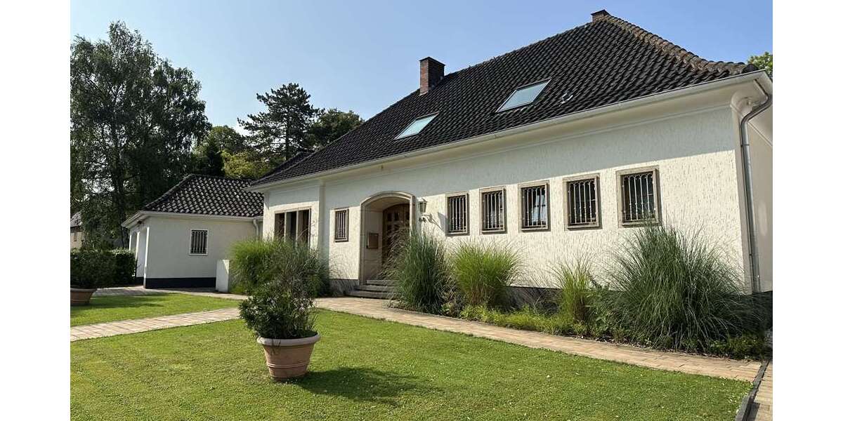 Einfamilienhaus Bochum / Weitmar Weitmar - 8.5 Zimmer, 289 m&sup2;, 1.180.000&euro; | Angebot:23936700