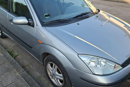 Ford Focus 146.000 km 999 &euro; Mülheim an der Ruhr 45472