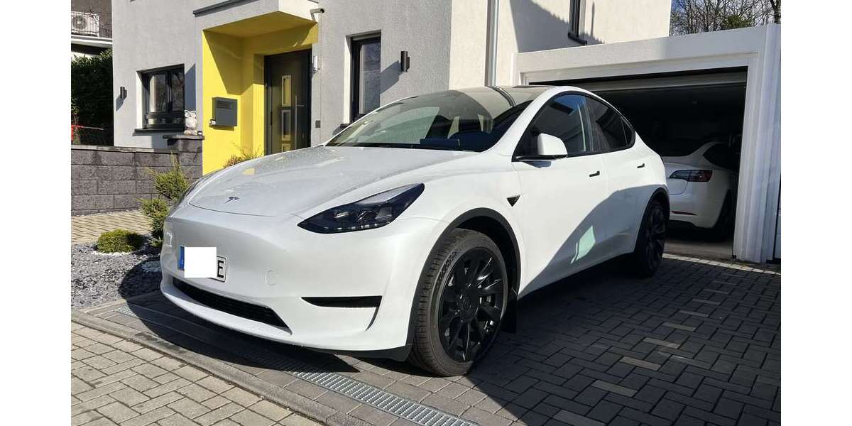 Tesla Model Y 39.000 km 34.999 &euro; Wuppertal 42327