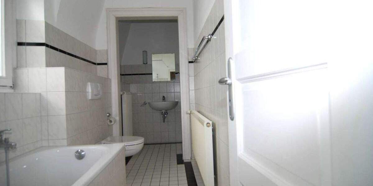 Etagenwohnung Wuppertal Barmen - 3 Zimmer, 79 m&sup2;, 125.000&euro; | Angebot:25664962