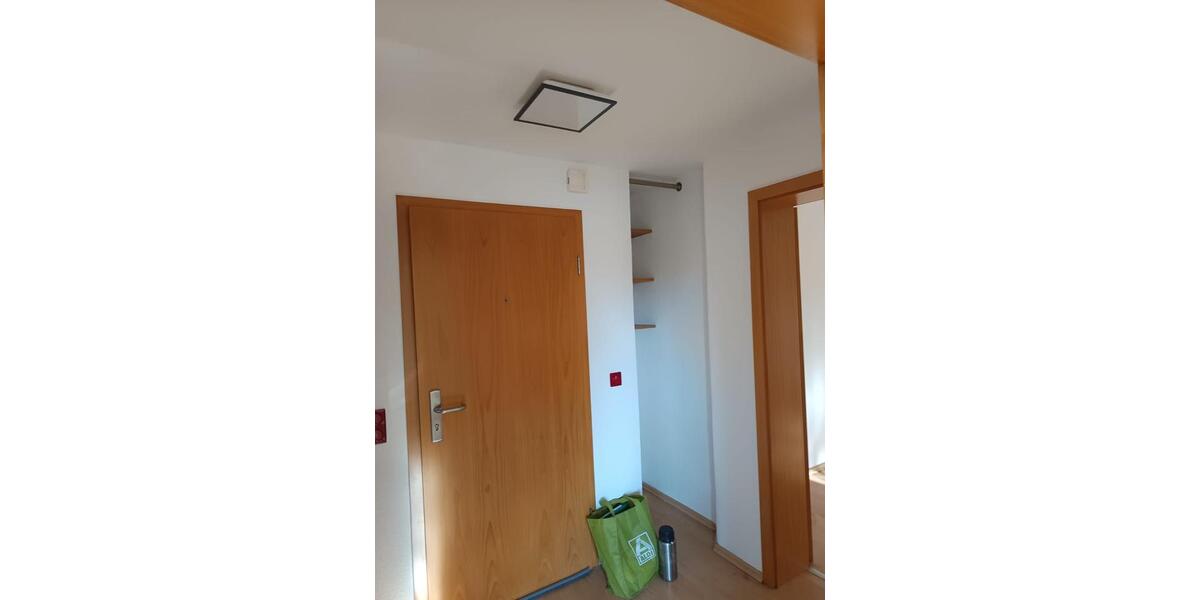 Dachgeschoßwohnung Essen Stadtbezirk V - 1 Zimmer, 35 m&sup2;, 250&euro; | Angebot:24676977