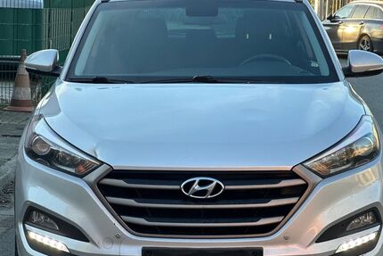 Hyundai TUCSON 245.597 km 9.499 &euro; Essen 45276