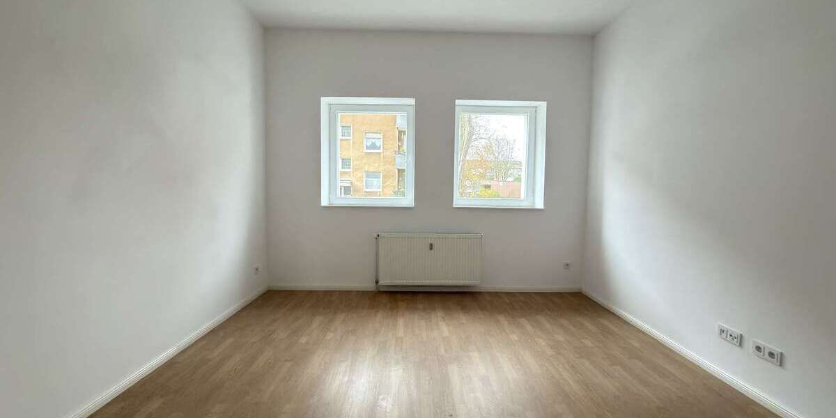 Exklusives Investment: Kernsaniertes Mehrfamilienhaus mit Balkon und Terrasse - Mehrfamilienhaus, Wohnhaus Gelsenkirchen Gelsenkirchen-West | Angebot:25751689