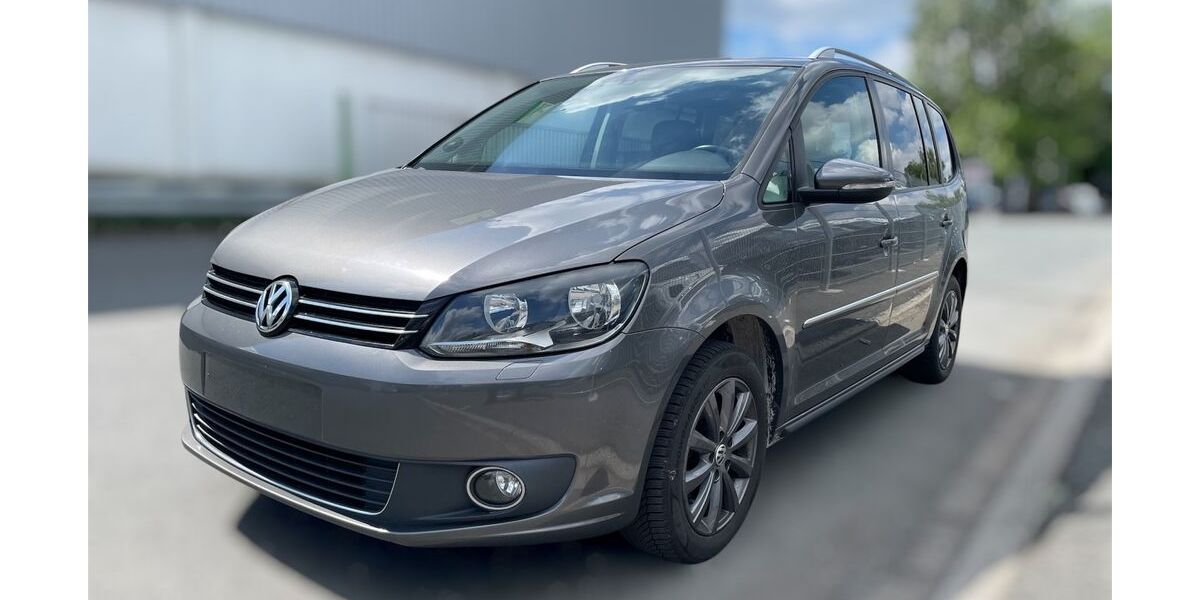 VW Touran 210.000 km 9.400 &euro; Essen 45309