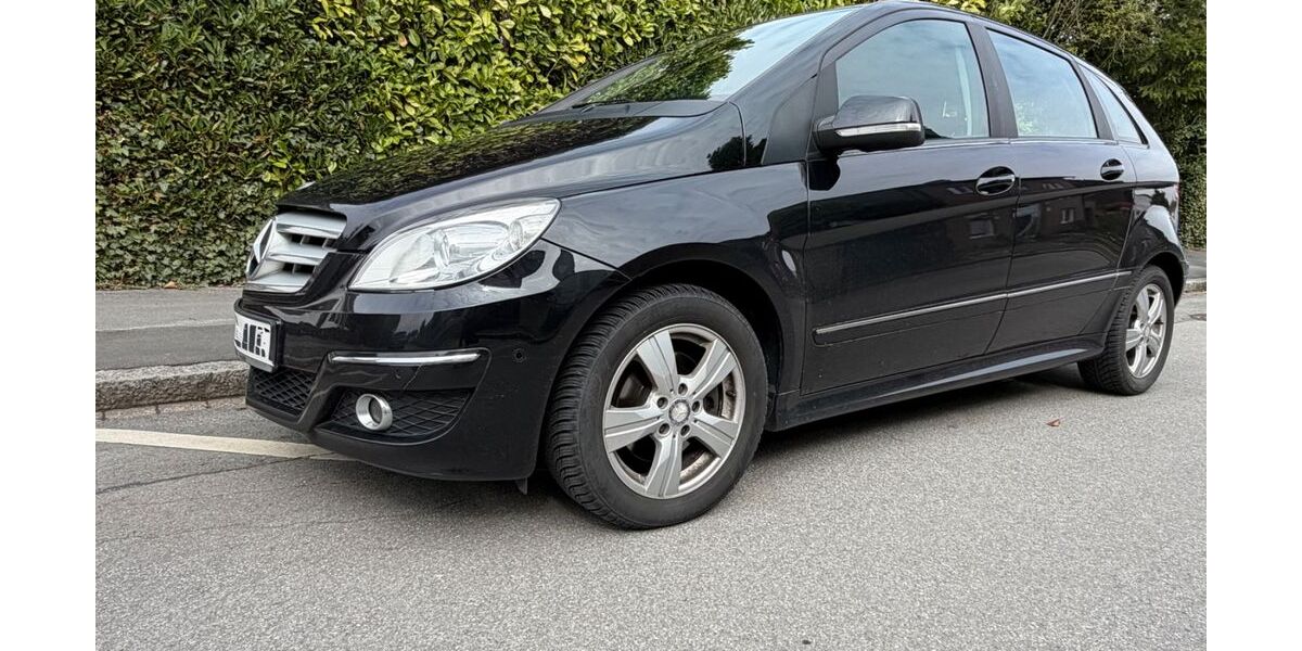 Mercedes-Benz B 180 213.000 km 5.000 &euro; Dortmund 44329