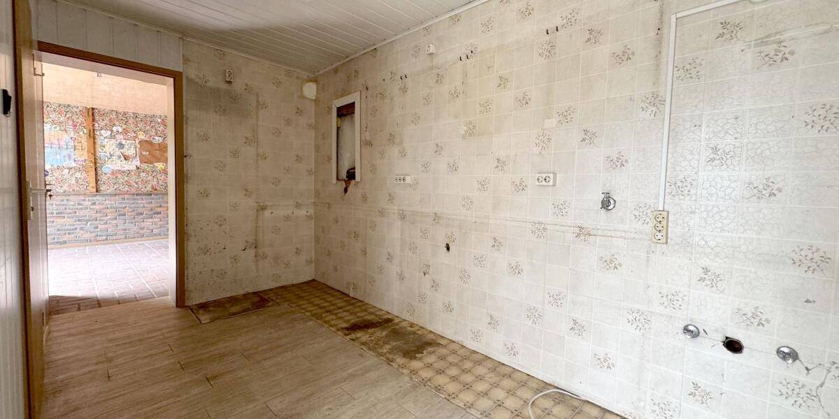 Einfamilienhaus Oberhausen Sterkrade-Mitte - 8 Zimmer, 145 m&sup2;, 275.000&euro; | Angebot:26572490