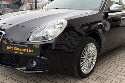 Alfa Romeo Giulietta 142.395 km 6.599 &euro; Dortmund 44379