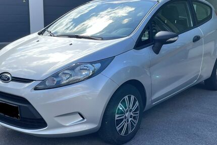 Ford Fiesta 146.316 km 2.950 &euro; Essen 45359
