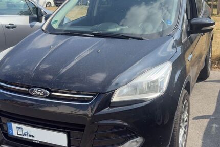 Ford Kuga 215.600 km 4.900 &euro; Essen 45307