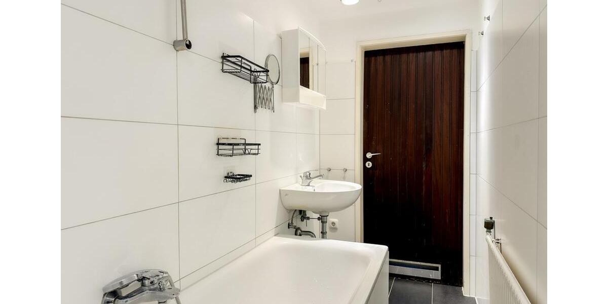 Dachgeschoßwohnung Bochum Wiemelhausen - 2.5 Zimmer, 60 m&sup2;, 495&euro; | Angebot:25220406