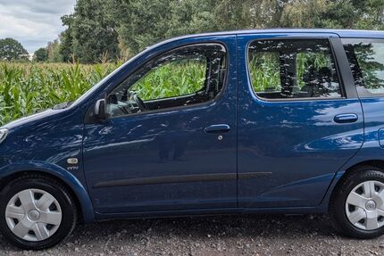 Toyota Yaris 80.000 km 3.750 &euro; Herne 44625