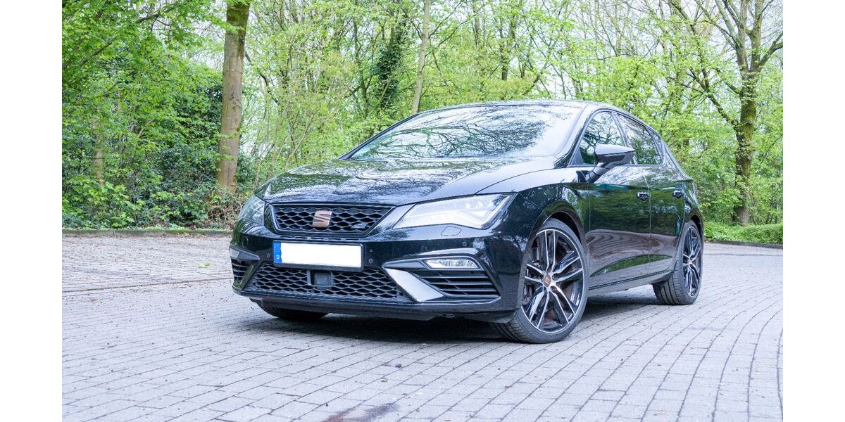 Seat Leon 61.000 km 21.900 &euro; Bochum 44869