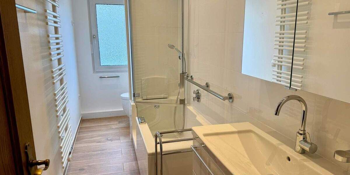 Etagenwohnung Witten Mitte - 3 Zimmer, 103 m&sup2;, 695&euro; | Angebot:25669170