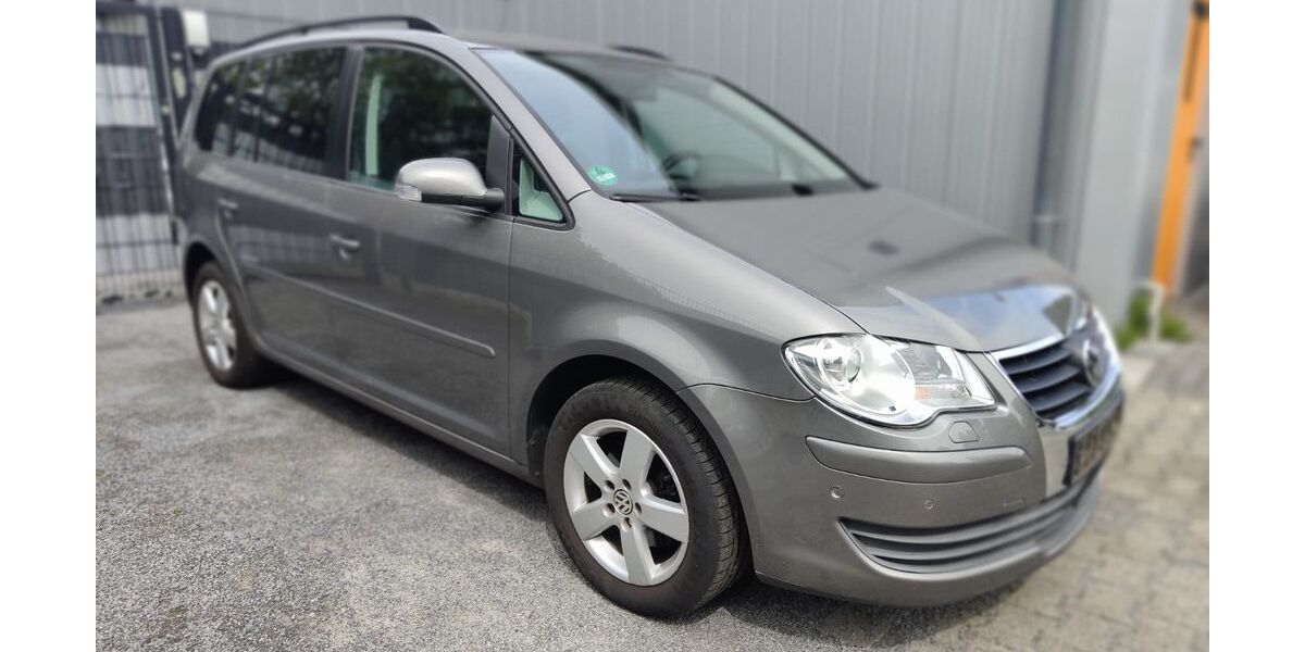 VW Touran 182.000 km 5.999 &euro; bochum 44805