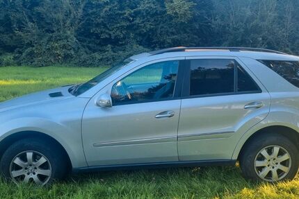 Mercedes-Benz ML 350 235.000 km 7.500 &euro; Gelsenkirchen 45894