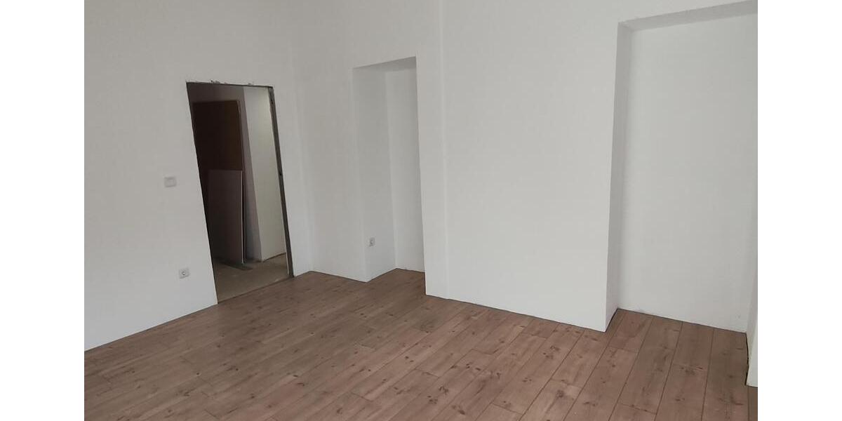 Erdgeschoßwohnung Essen Stadtbezirk VII - 4.5 Zimmer, 165 m&sup2;, 1.600&euro; | Angebot:25757008