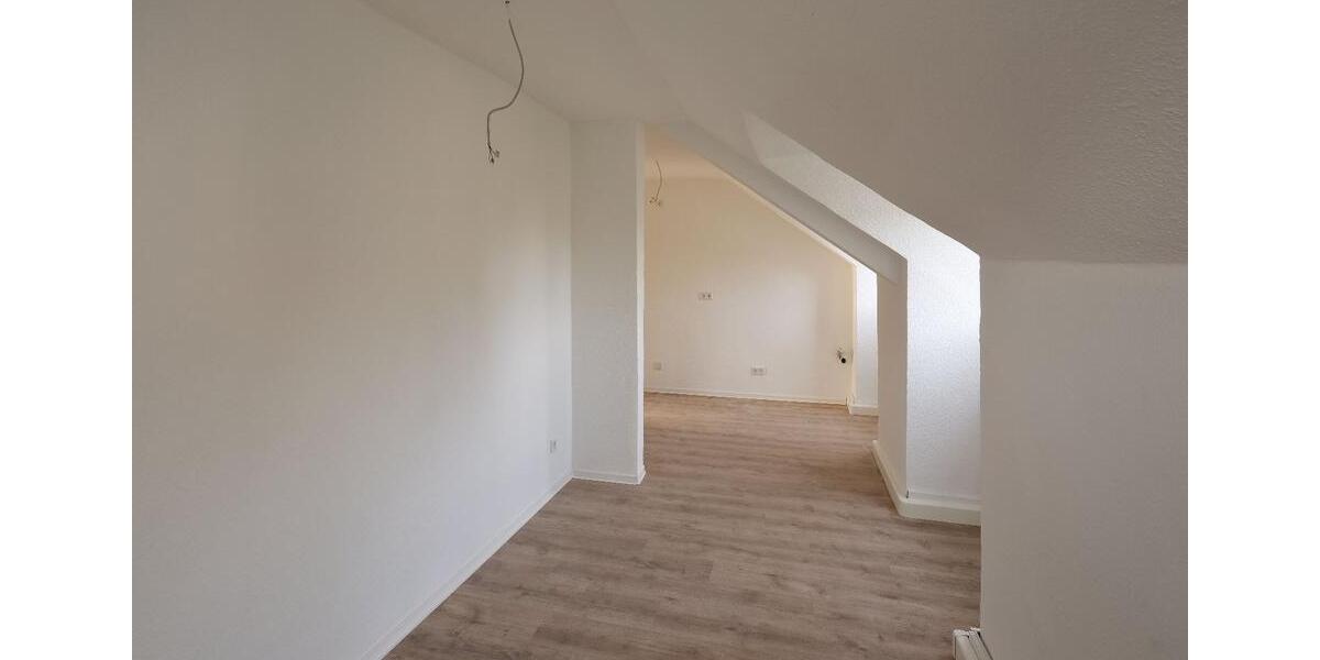 Etagenwohnung Bochum Wiemelhausen - 2 Zimmer, 100 m&sup2;, 1.300&euro; | Angebot:26184261