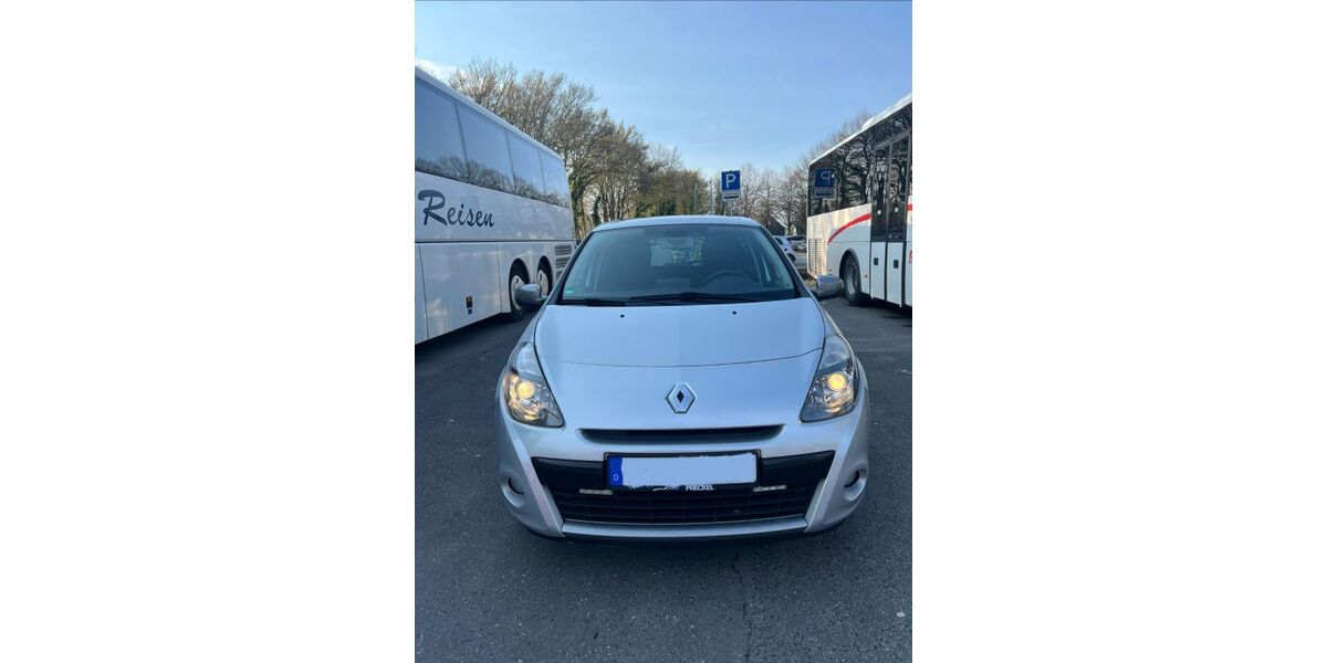 Renault Clio 111.200 km 4.590 &euro; Velbert 42549