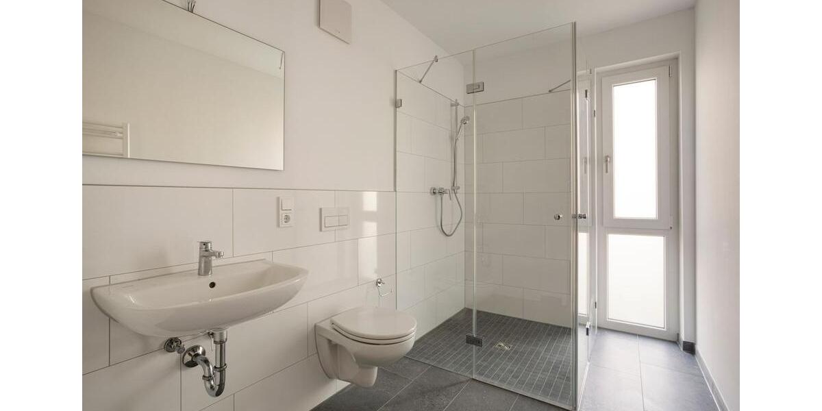 Erdgeschoßwohnung Gelsenkirchen Gelsenkirchen-Nord - 3 Zimmer, 95 m&sup2;, 1.070&euro; | Angebot:25853470