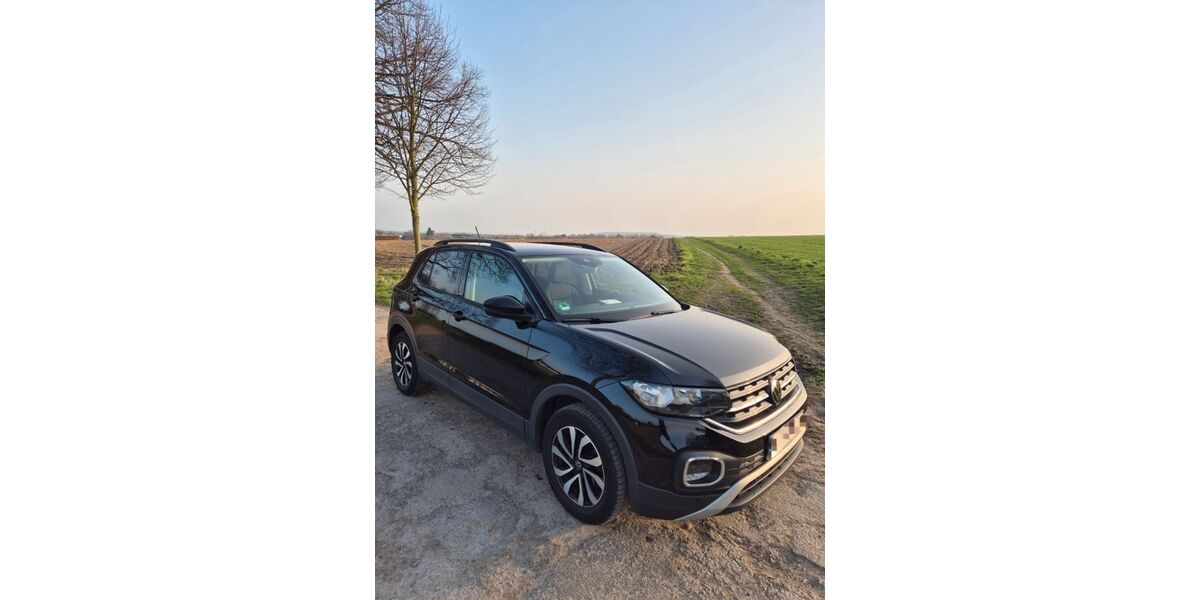 VW T-Cross 93.879 km 14.685 &euro; Recklinghausen 45659