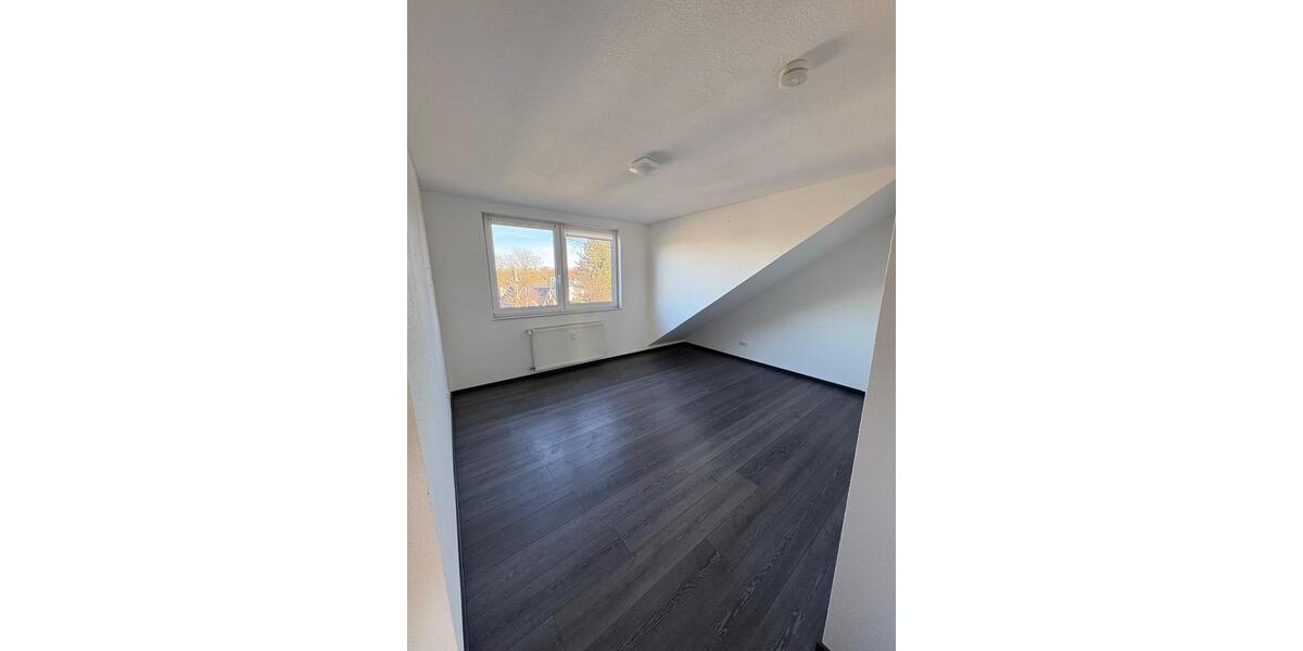 Einfamilienhaus Oberhausen Biefang - 4 Zimmer, 108 m&sup2;, 1.135&euro; | Angebot:25417255