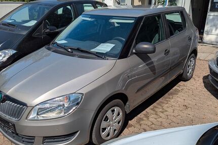 Skoda Fabia 99.150 km 3.750 &euro; Mülheim-Ruhr 45473