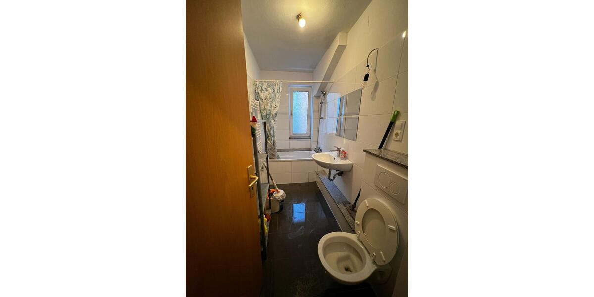 Etagenwohnung Bochum Wiemelhausen - 2 Zimmer, 90 m&sup2;, 550&euro; | Angebot:25759292