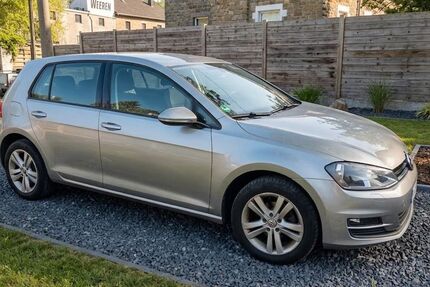 VW Golf 229.000 km 6.750 &euro; Wuppertal 42289