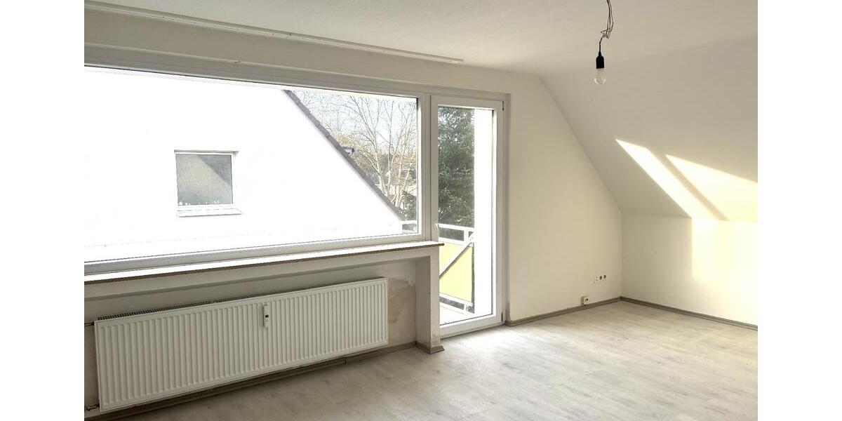 Dachgeschoßwohnung Essen Stadtbezirk IV - 2 Zimmer, 61 m&sup2;, 510&euro; | Angebot:25882813