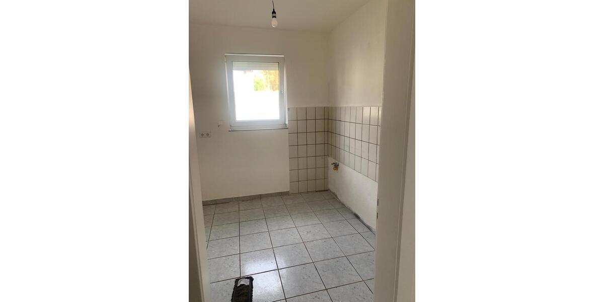 Erdgeschoßwohnung Essen Stadtbezirk III - 3 Zimmer, 68 m&sup2;, 800&euro; | Angebot:25947705