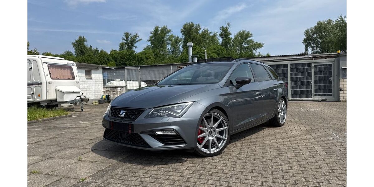 Seat Leon 72.100 km 21.900 &euro; Essen 45279