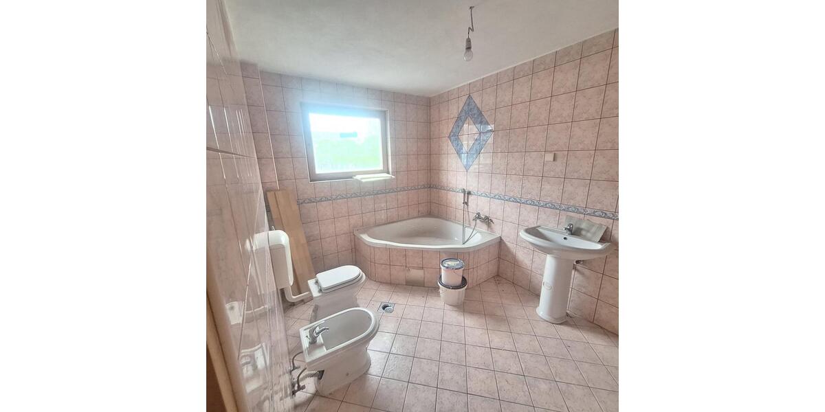 Villa Oberhausen Alstaden - 15 Zimmer, 480 m&sup2;, 115.000&euro; | Angebot:26612850