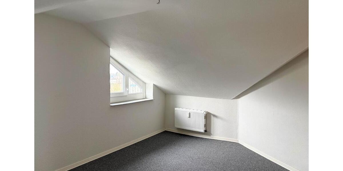 Dachgeschoßwohnung Gevelsberg - 4 Zimmer, 81 m&sup2;, 610&euro; | Angebot:25234927
